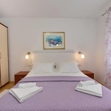 Sanja In One Of Favourite Part Of Area Guest house Porec