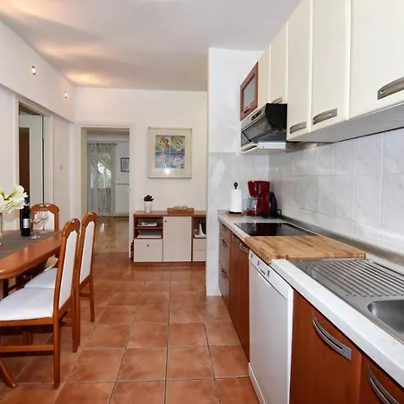 Sanja In One Of Favourite Part Of Area Guest house Porec