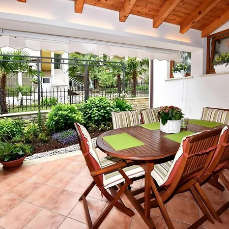 Sanja In One Of Favourite Part Of Area Guest house Porec