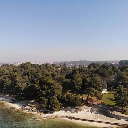 Guest house Sanja In One Of Favourite Part Of Area Porec